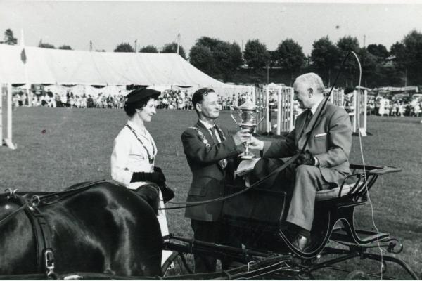 chs09167-1 Cowbridge Show 1957.jpg