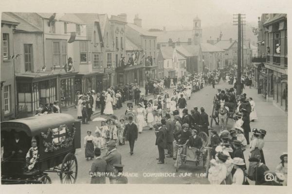 chs09188 Carnival parade 1911.jpg