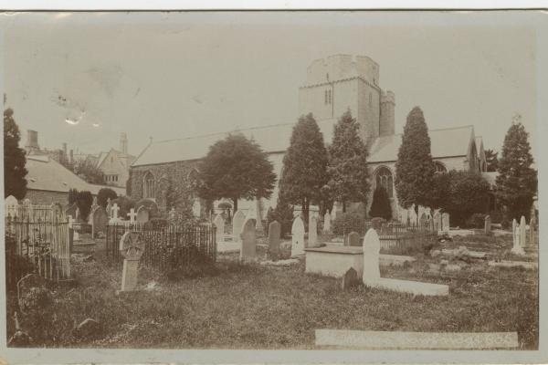 chs09219 St Mary's church yard 1920s.jpg