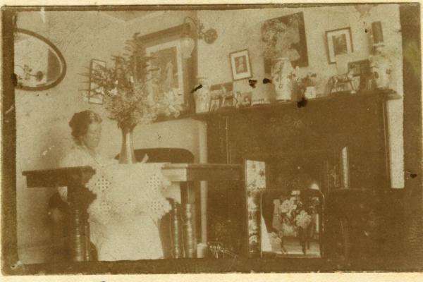 chs09297 x044 Margaret Brown in Caxton House.jpg