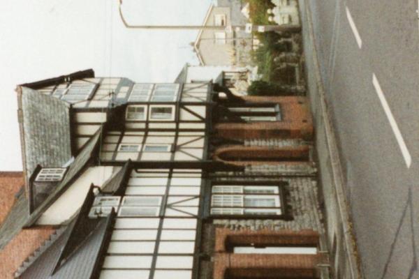 chs09319-3 x045 Cardiff Road south side 1991.jpg