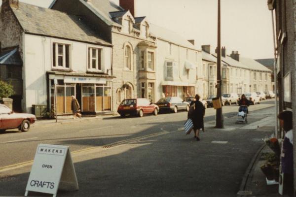 chs09321 x045 Eastgate north side 1991.jpg