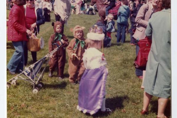 chs09396-1 x046 Cowbridge carnival 1981.jpg