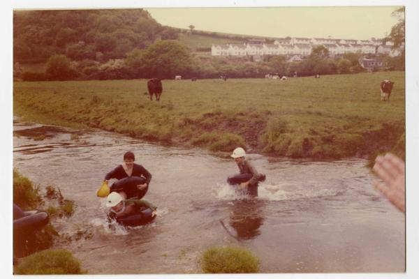 chs09396-3 x046 Cowbridge carnival 1981.jpg