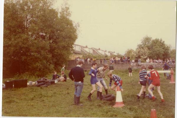 chs09396-4 x046 Cowbridge carnival 1981.jpg
