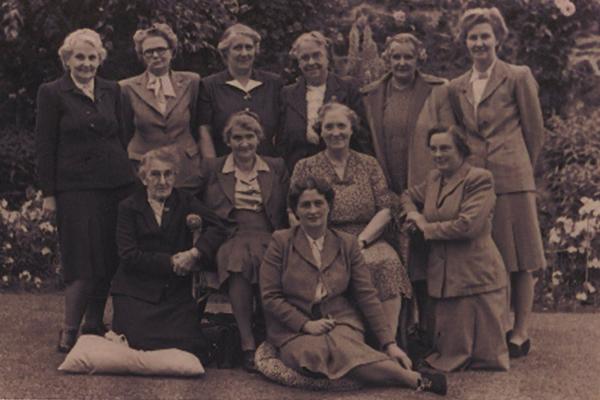 chs09437 WI committee 1947.jpg