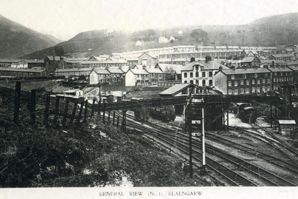 BG__000028.jpg