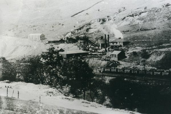 BG__000042.jpg